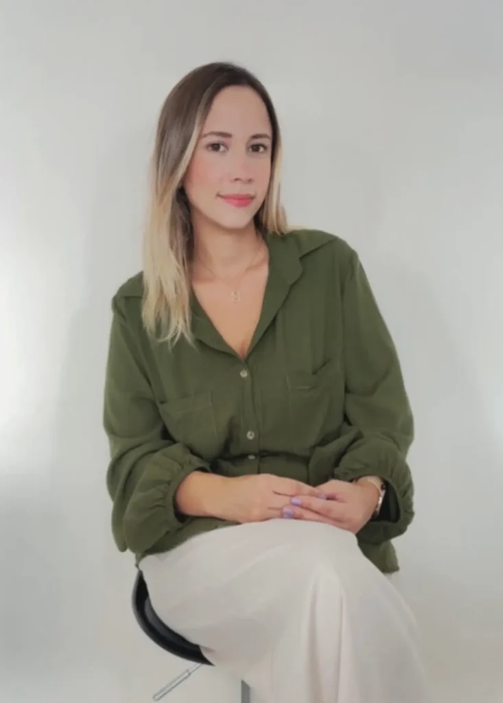 Bárbara Erminio Recupere sua autoestima. Psicoterapia online para mulheres que desejam recuperar a autoestima e quebrar padrões afetivos.